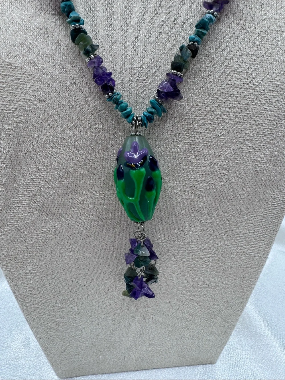 Boho Gemstone Chip Necklace Green Purple Statement Pendant Tassel 16”